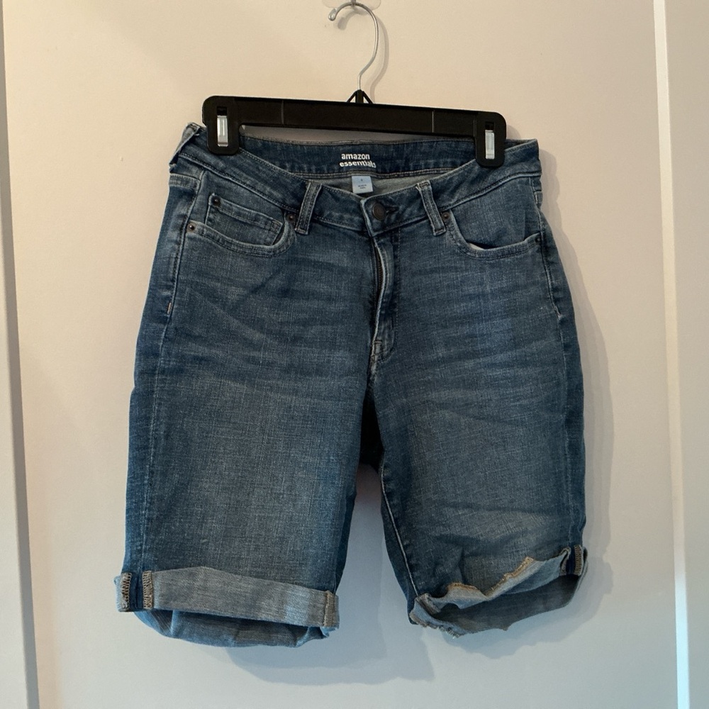 Amazon Essentials Women's Blue Jean Shorts